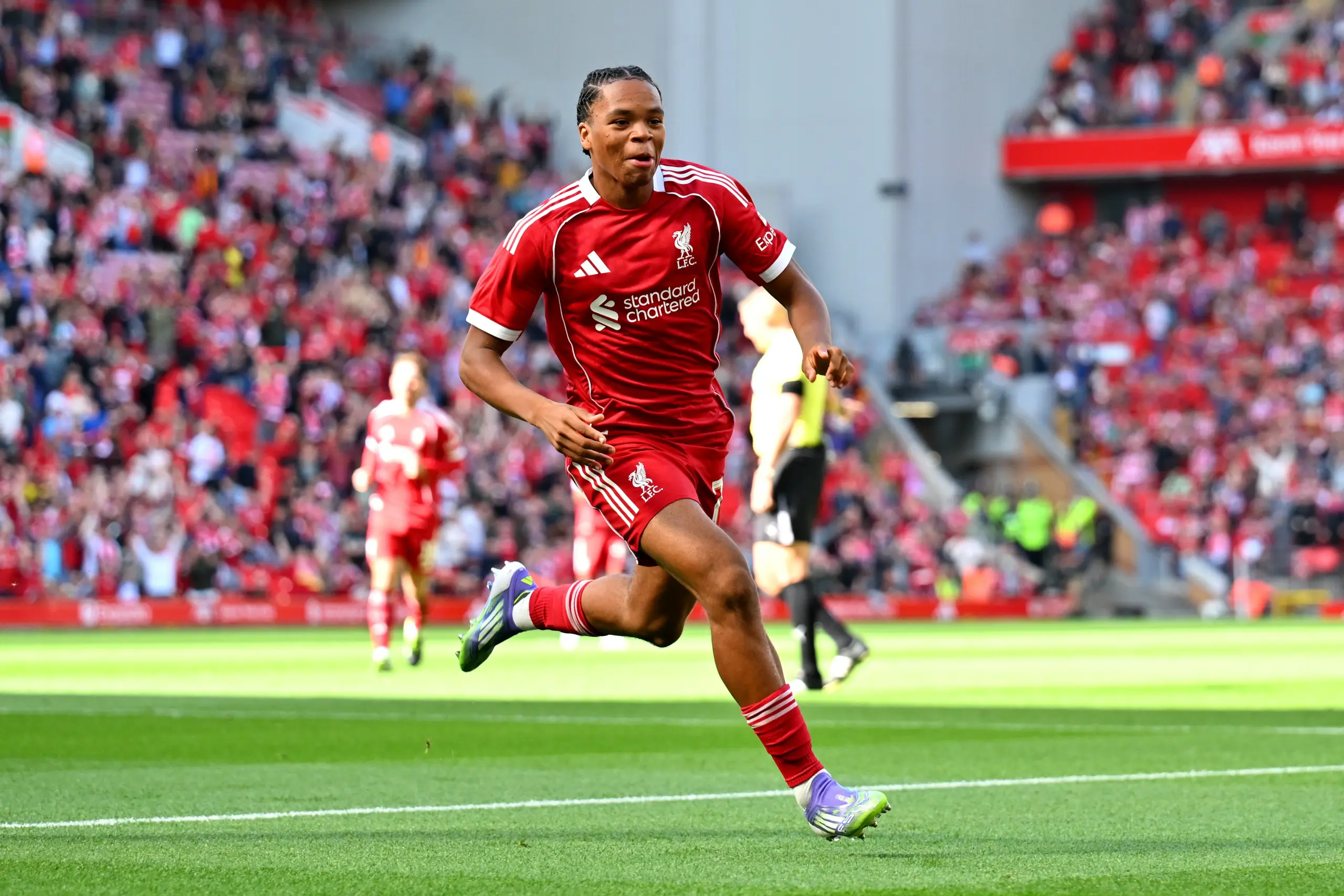 Rio Ngumoha – Liverpool