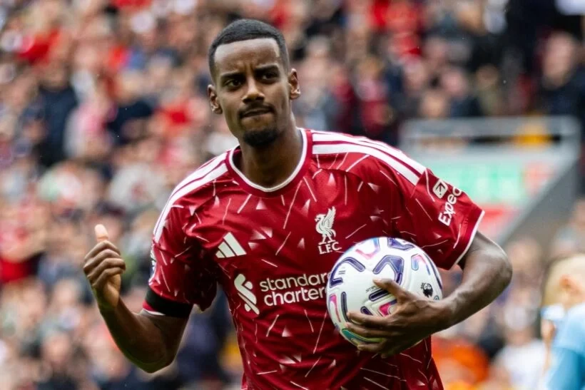 alexander isak liverpool